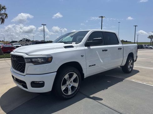 New 2026 RAM 1500 Express RWD image 3