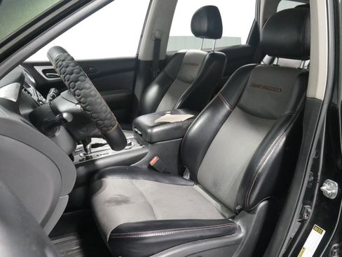 Used 2019 Nissan Pathfinder SV w/ Rock Creek Edition image 10