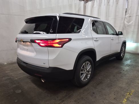Used 2023 Chevrolet Traverse LT w/ LPO, Cargo Package AWD/4WD image 4