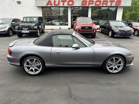 Used 2004 MAZDA MX-5 Miata MAZDASPEED RWD image 4