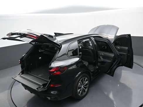 Used 2026 BMW X5 xDrive40i w/ M Sport Package image 46
