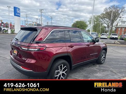 Used 2024 Jeep Grand Cherokee Limited AWD/4WD image 5