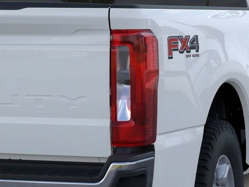 New 2026 Ford F250 XLT AWD/4WD image 21