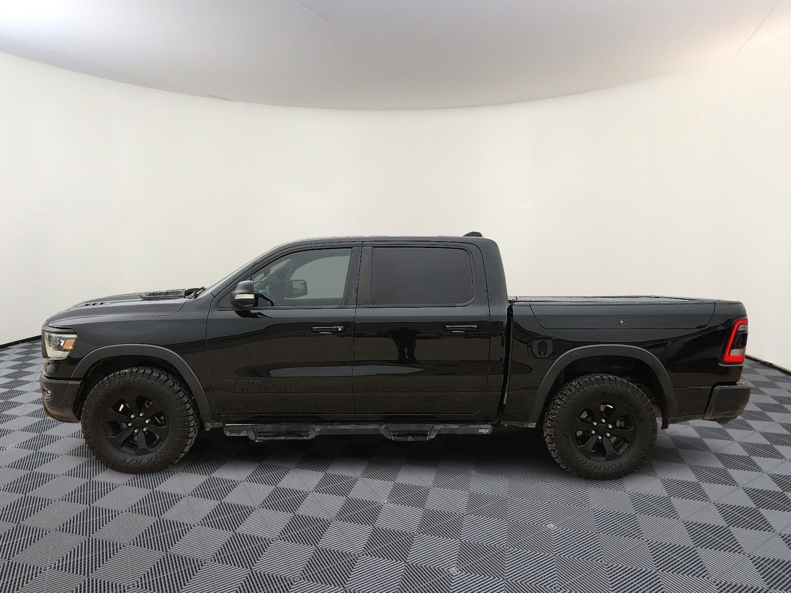Used 2020 RAM 1500 Rebel w/ Rebel Level 2 Equipment Group AWD/4WD image 2