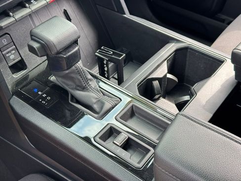 Used 2024 Toyota Tundra SR image 31