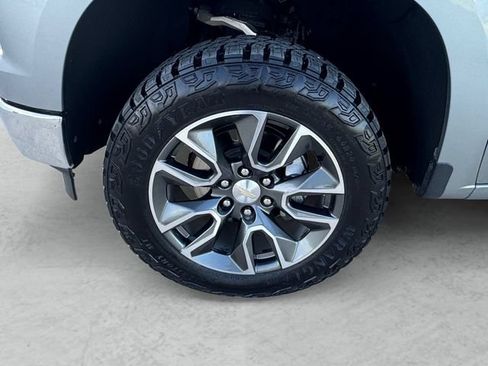 Used 2024 Chevrolet Silverado 1500 LT RWD image 23
