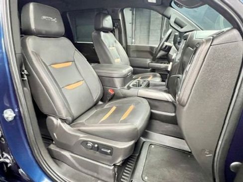 Used 2023 GMC Sierra 2500 AT4 w/ AT4 Premium Plus Package AWD/4WD image 7