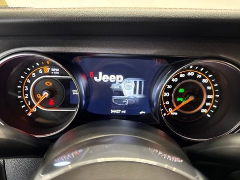 Used 2023 Jeep Gladiator Mojave w/ Cold Weather Group AWD/4WD image 29