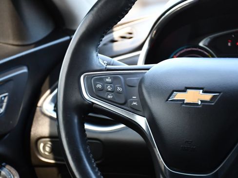 Used 2018 Chevrolet Malibu Hybrid w/ Leather Package FWD image 24