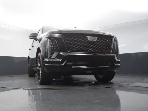 Certified 2026 Cadillac Escalade Platinum Sport w/ LPO, ONYX Package AWD/4WD image 50