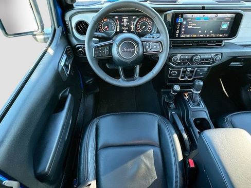 Used 2024 Jeep Wrangler Sport S image 21