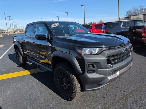 Used 2023 Chevrolet Colorado Trail Boss w/ Technology Package image 1