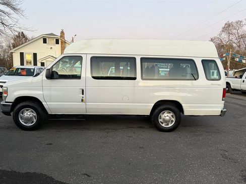 Used 2010 Ford E-250 and Econoline 250 Extended image 9