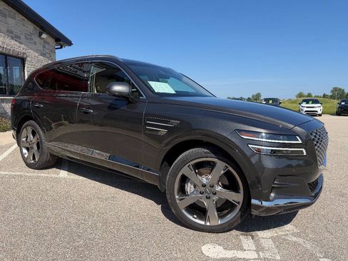 Used 2024 Genesis GV80 3.5T w/ Prestige Package AWD/4WD image 3