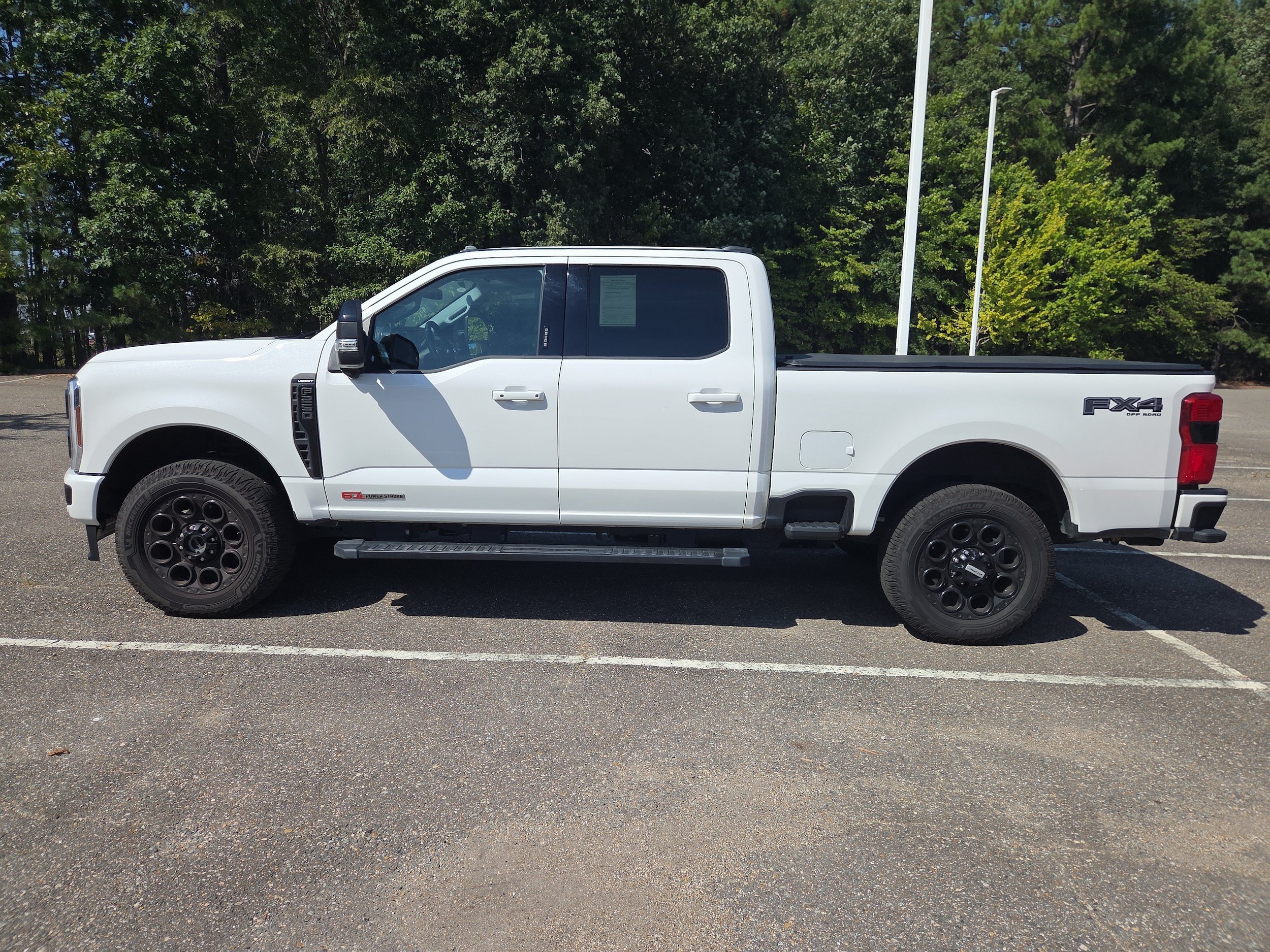 Used 2024 Ford F250 Lariat w/ Lariat Ultimate Package AWD/4WD image 6