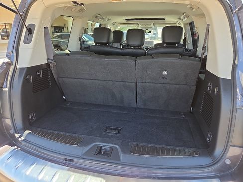 Used 2024 INFINITI QX80 Luxe RWD image 7