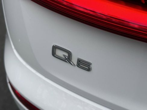 Used 2018 Audi Q5 2.0T Premium Plus w/ Premium Plus Package image 13