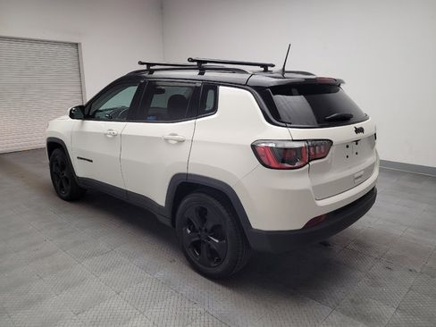 Used 2018 Jeep Compass Latitude w/ Popular Equipment Group FWD image 5