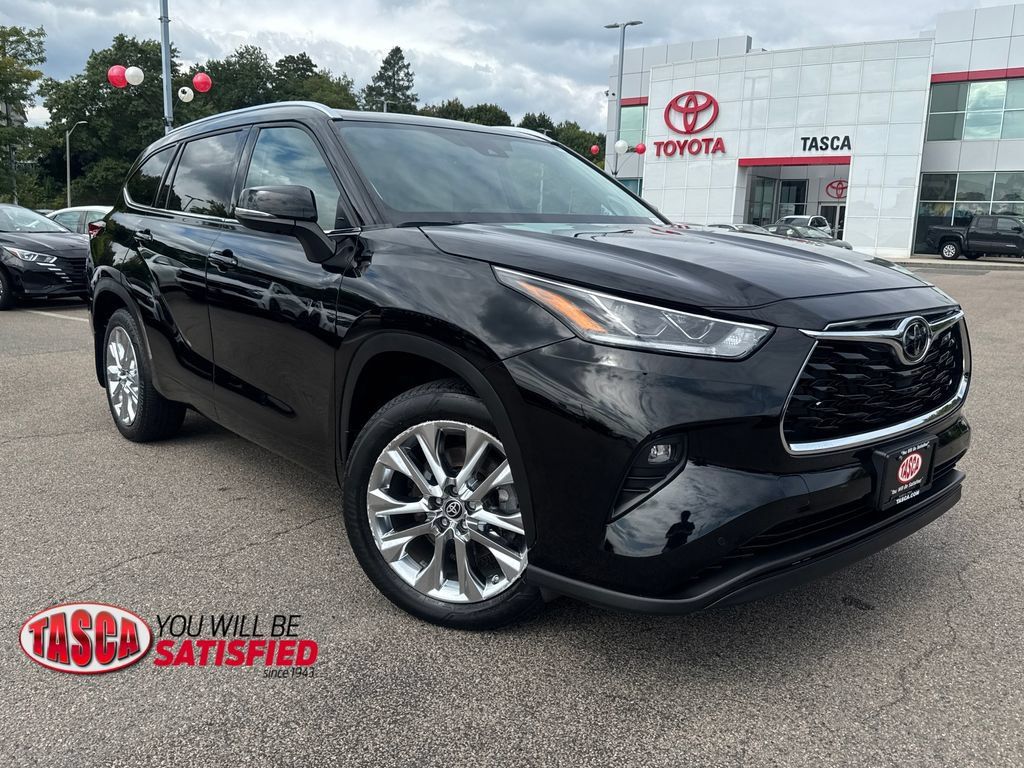 Used 2023 Toyota Highlander Limited AWD/4WD 360° Tour