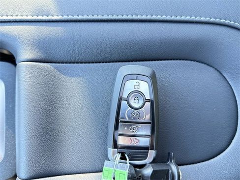 New 2026 Ford Expedition Platinum w/ Stealth Appearance Package image 20