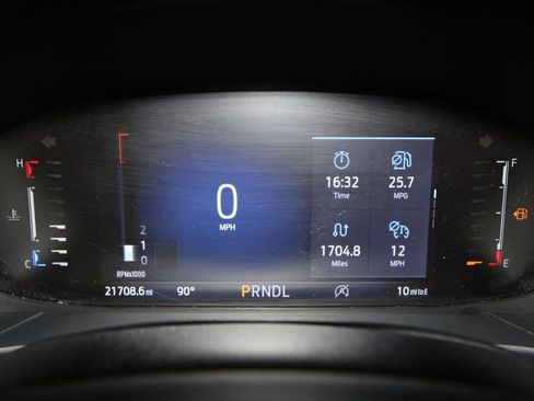Used 2024 Ford Escape ST-Line w/ Tech Pack #1 AWD/4WD image 10