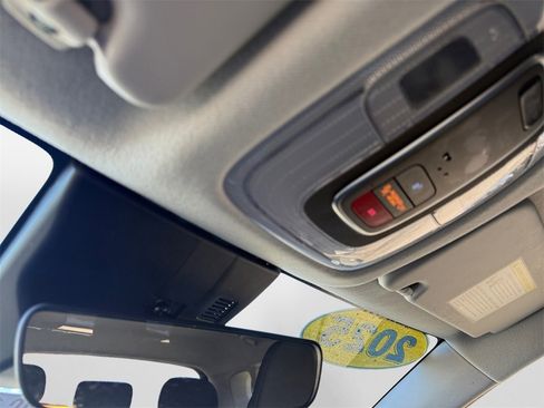 Used 2025 Hyundai Kona SEL image 27