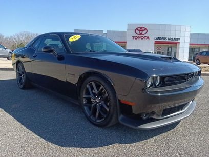 Used 2022 Dodge Challenger R/T w/ Blacktop Package
