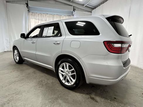 Used 2023 Dodge Durango GT RWD image 4