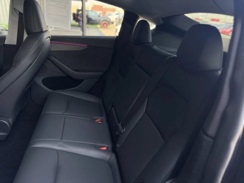 Used 2026 Tesla Model Y Long Range RWD image 30