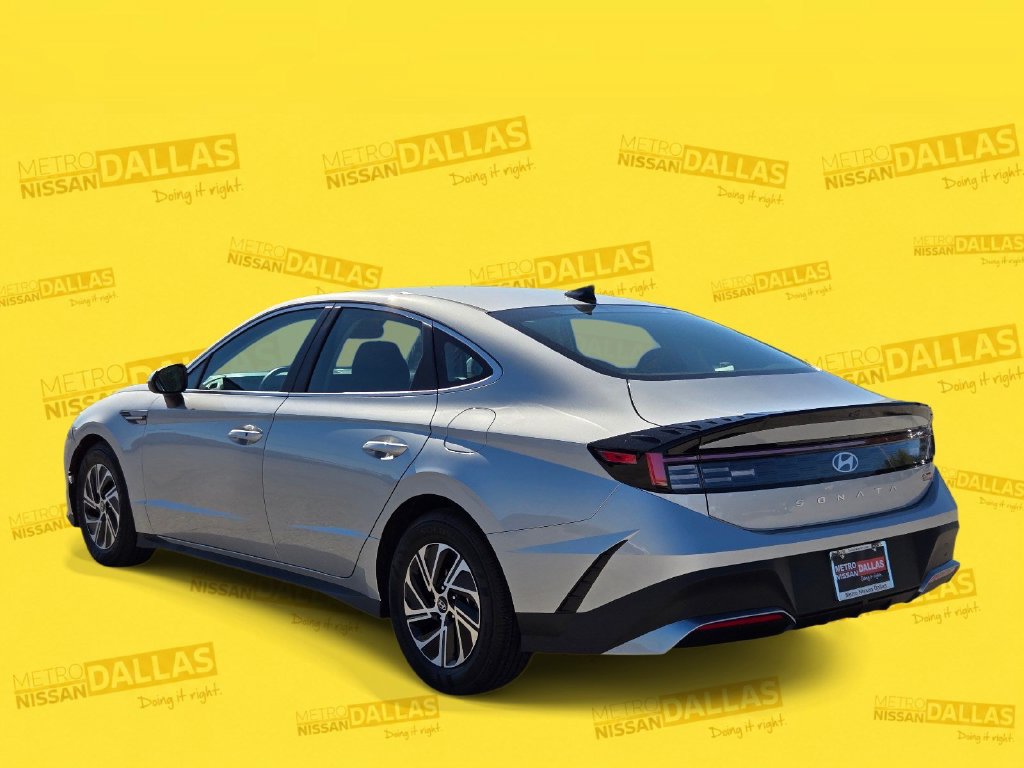 Used 2026 Hyundai Sonata Blue FWD image 4