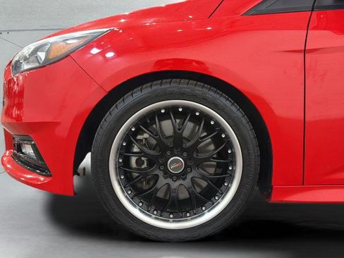 Used 2016 Ford Focus ST image 36