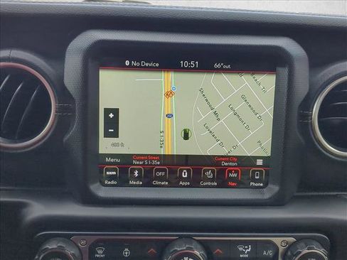 Used 2018 Jeep Wrangler Unlimited Sahara image 13