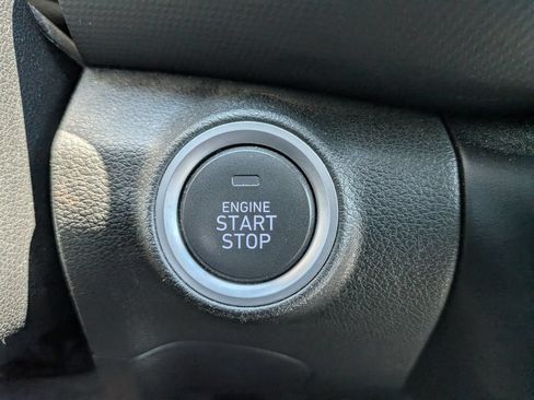 Used 2022 Hyundai Kona SEL FWD image 17