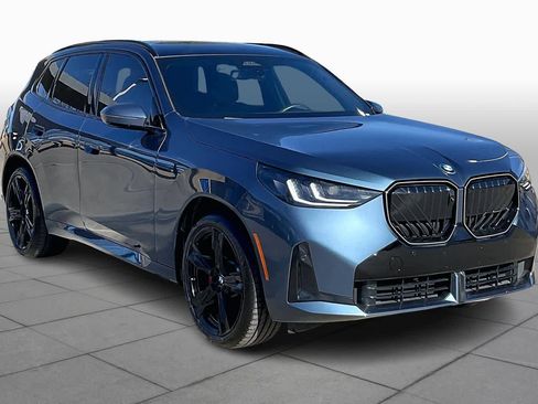 Used 2025 BMW X3 xDrive30i w/ Premium Package image 2