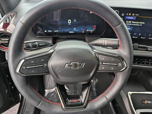 Certified 2025 Chevrolet Equinox RS w/ Safety and Technology Package image 19