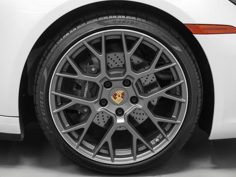 Certified 2021 Porsche 911 Carrera RWD image 15