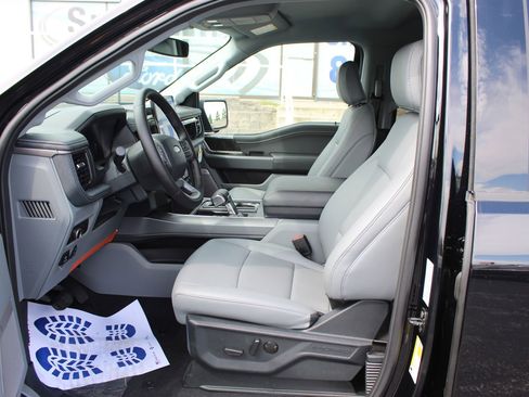 New 2025 Ford F150 Lightning Flash image 19