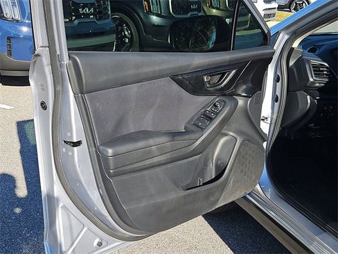 Used 2018 Subaru Crosstrek 2.0i Premium w/ Eyesight System image 16