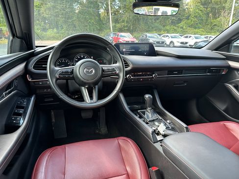 Used 2024 MAZDA MAZDA3 s image 10