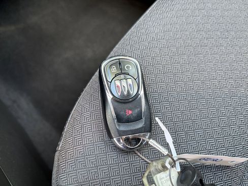 Used 2025 Buick Encore GX Preferred FWD image 21