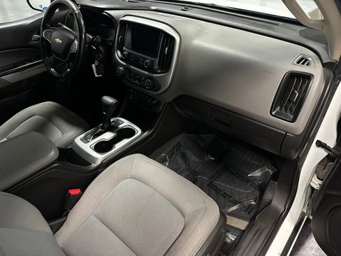 Used 2019 Chevrolet Colorado LT w/ LT Convenience Package AWD/4WD image 22