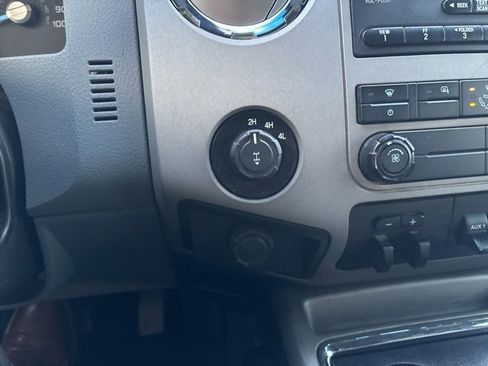 Used 2014 Ford F250 XLT w/ XLT Premium Package image 30