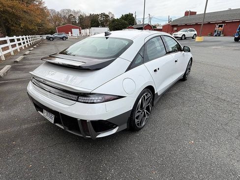 Used 2023 Hyundai Ioniq 6 Limited image 10