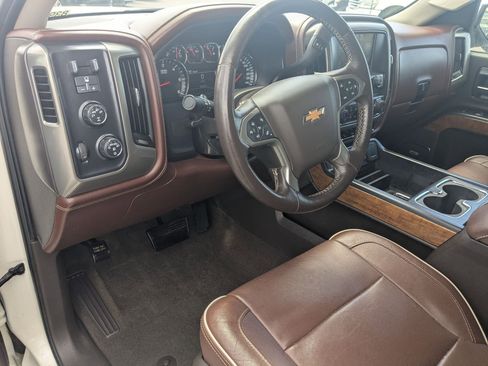Used 2014 Chevrolet Silverado 1500 High Country AWD/4WD image 15