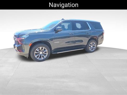Certified 2022 Chevrolet Tahoe LT w/ Luxury Package AWD/4WD image 7