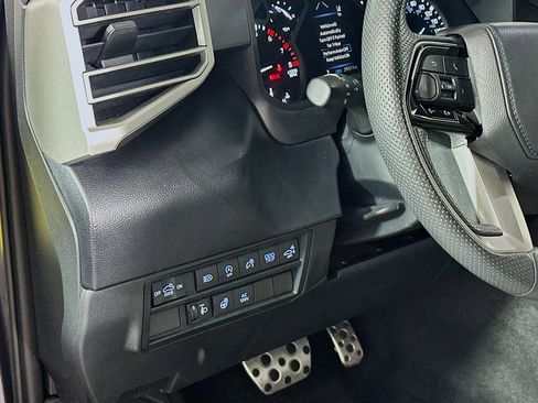 Used 2022 Toyota Tundra SR5 image 17