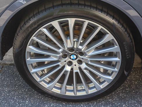 Used 2024 BMW X7 xDrive40i w/ Premium Package AWD/4WD image 8