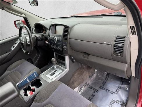 Used 2010 Nissan Pathfinder SE AWD/4WD image 21