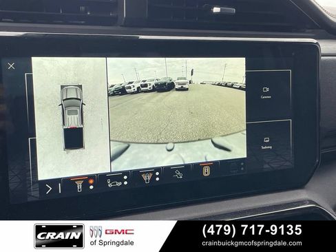Used 2025 GMC Sierra 1500 AT4 w/ AT4 Premium Package AWD/4WD image 17
