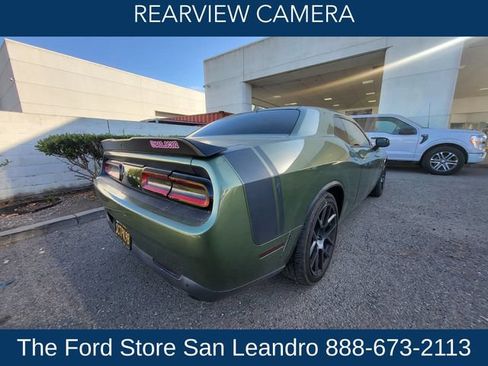 Used 2019 Dodge Challenger R/T Scat Pack w/ Shaker Package RWD image 7